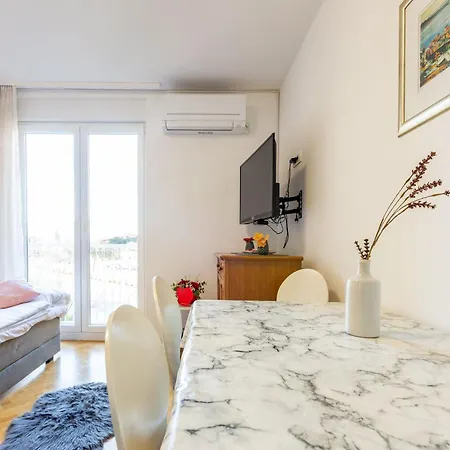 Apartment Lana
