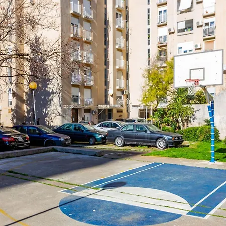 Lana Apartment *
